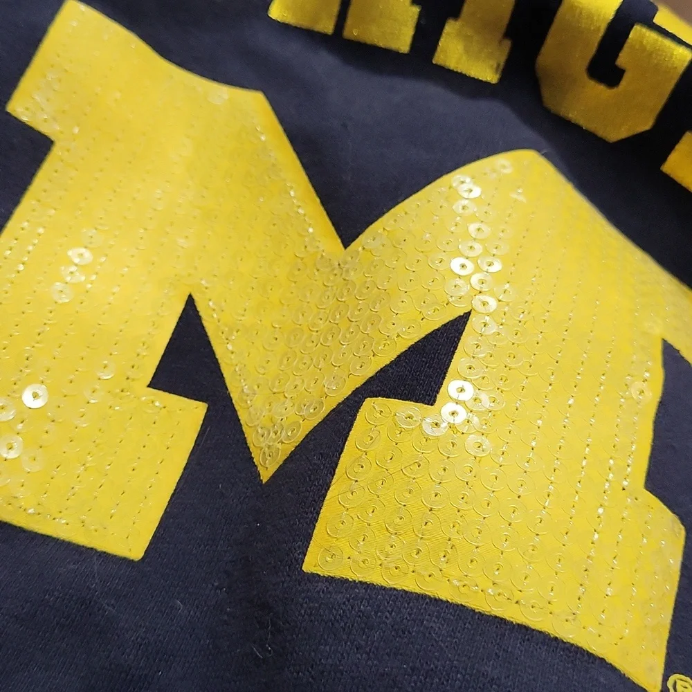 Campus Heritage Sweater - Picture 3 of 7